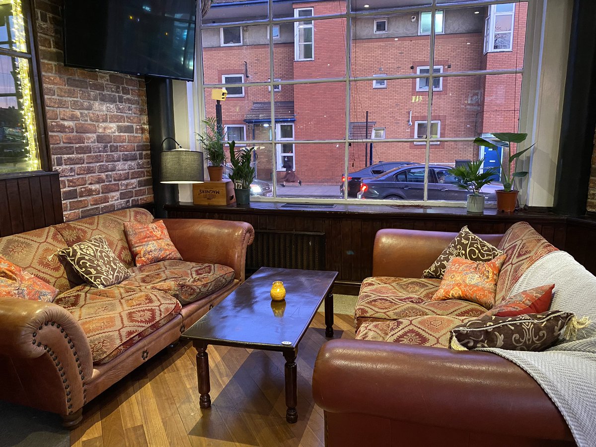 BostonArms's tweet image. Just look at our brand new green snug area! 

She’s needs a bit more nourishing before we are finished but what a great start! 

Join us in the snug with a glass of vino!