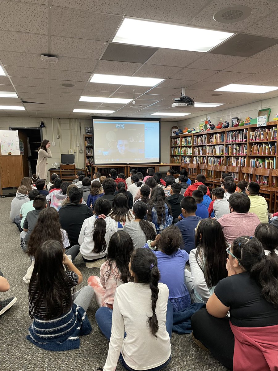 TadmoreES's tweet photo. Tadmore’s 4th graders are learning about weather! Meteorologists Ryan Beasley from Fox 5 zoomed in to answer all of their investigative questions! #ryanbeasley #allaboutweather https://t.co/NZOWgYbiMZ