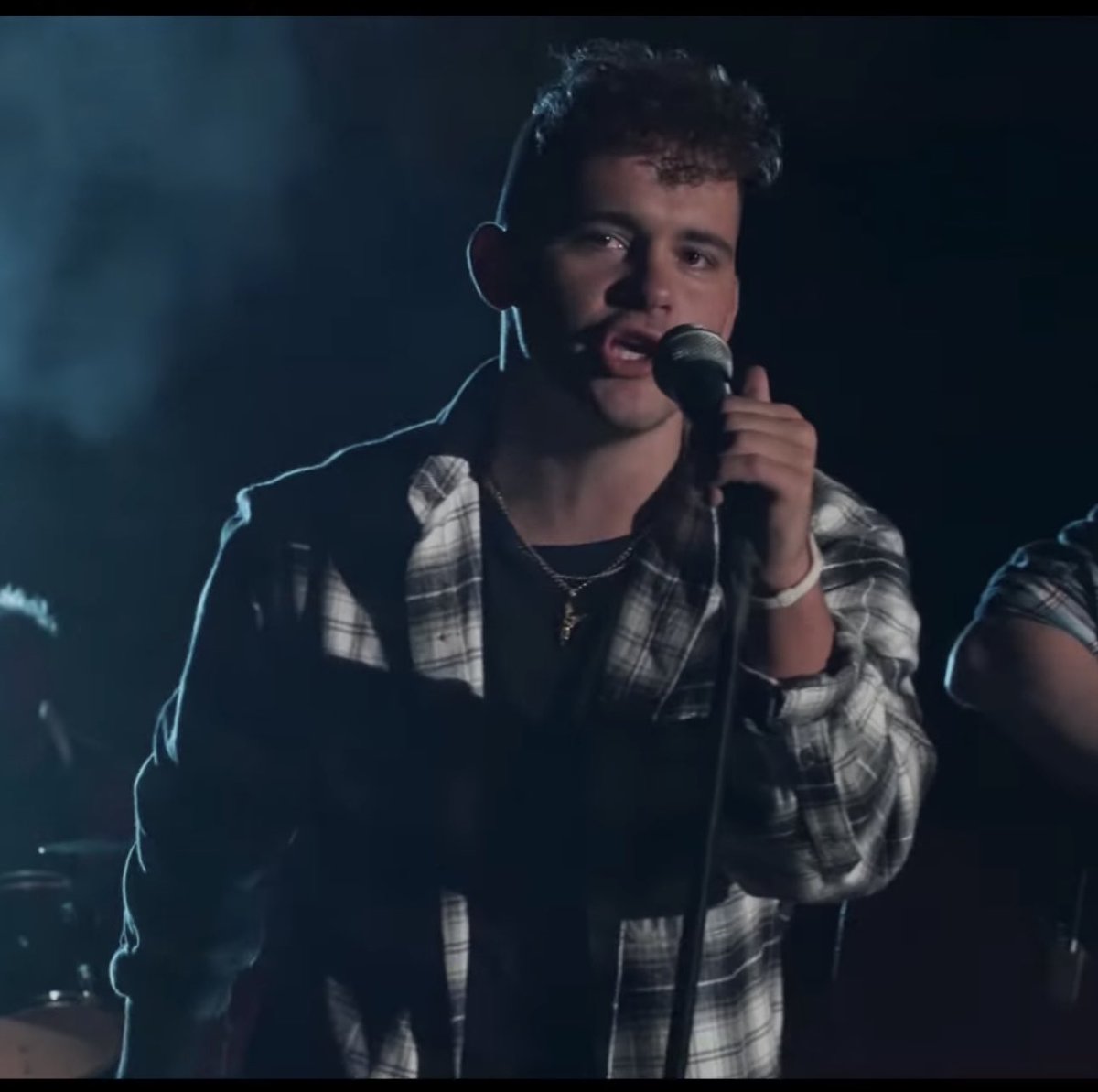 crazylegsmerch's tweet photo. Happy 22nd Birthday @JakeBanfield 

If you’re not familiar his music and videos are available on all platforms!
#AppleMusic #Spotify #Youtube 

#justthebeginning https://t.co/yGPnFAGmeV