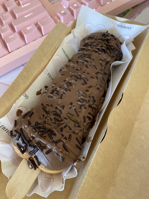 La tula y el completo 😍🥰 Me encanta la tula uwu https://t.co/W0057fF1xI<a href="/tag/vtuber"class="tags"><span>#vtuber</span></a><a href="/tag/vtuberes"class="tags"><span>#vtuberes</span></a>