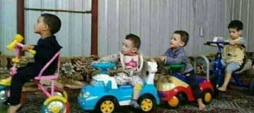 يا أهل اليمن  .
علموووا اولادكم المساربه من خمس سنين واضربوهم من خمس عشر سنه ،، فانكم راحلون ...