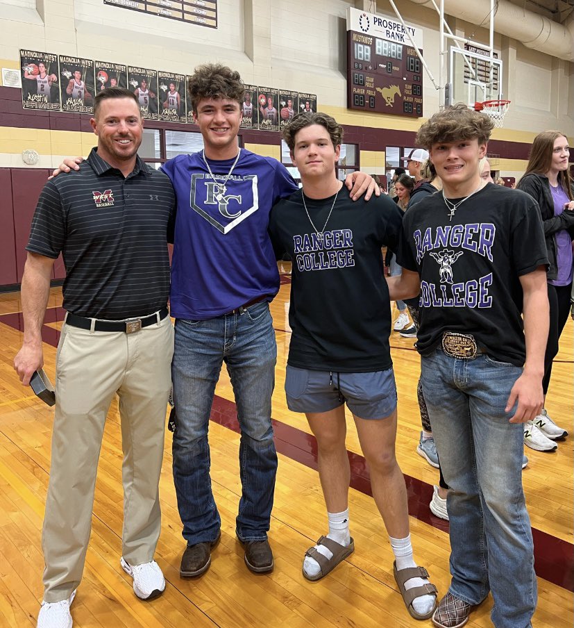 Congratulations to Noah Huff, Darren Wood and Seth Allen on signing their NLI’s today! Well deserved boys