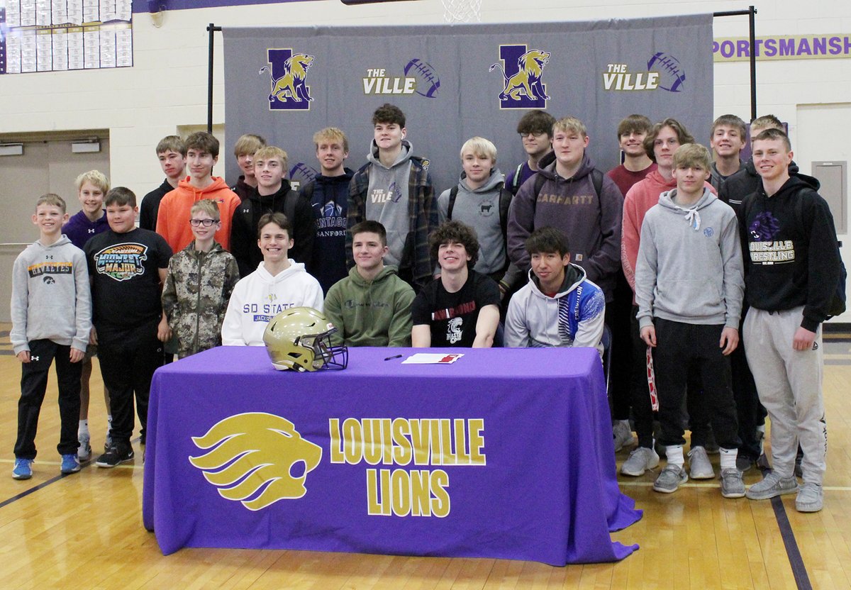 Family, friends, coaches, teammates and classmates came to the Louisville gym today for Sam Ahl's signing ceremony w/ Hastings.