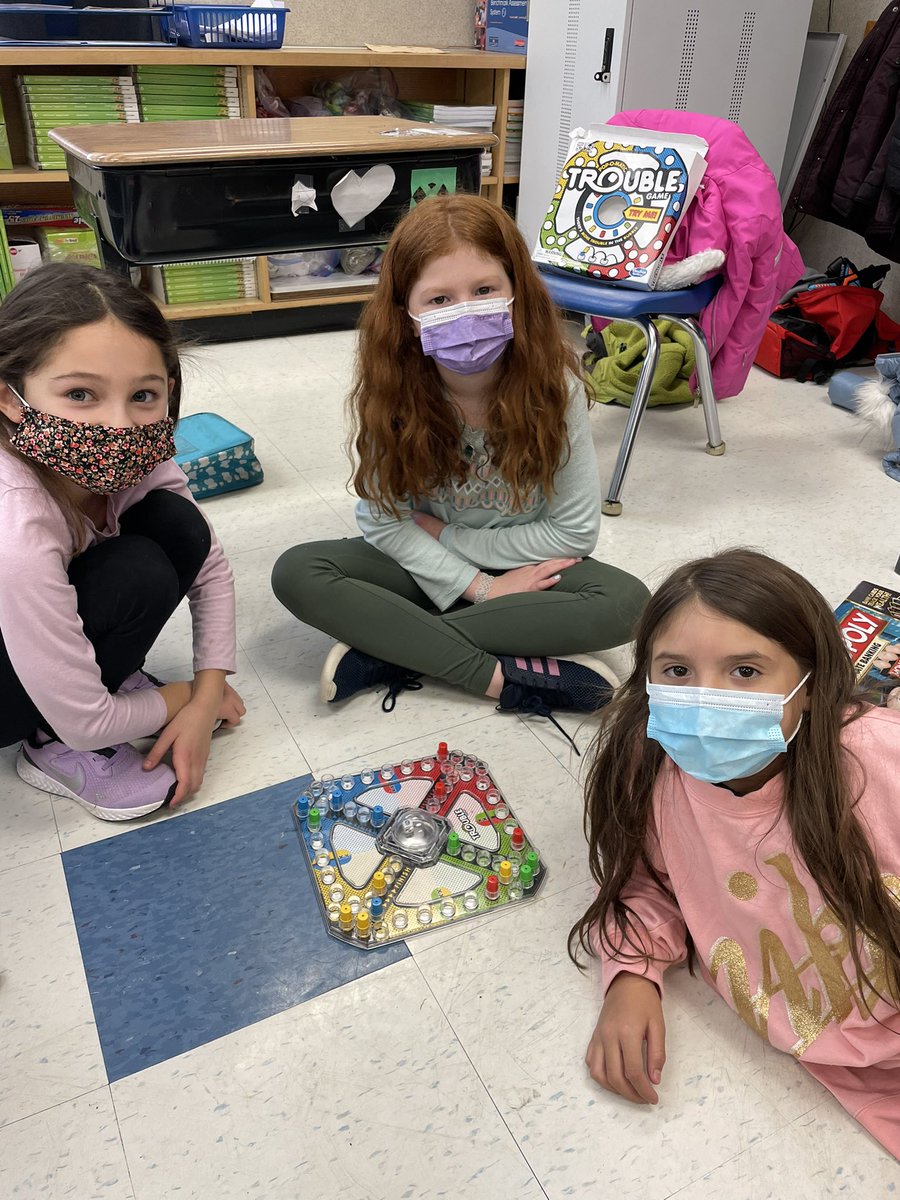 Mrs_Pennino's tweet photo. One of my favorite days of the year, @GSPlayDay ! Third grade enjoyed the unstructured time with their peers and teachers ❤️ @ms_dulmage @MsSangiorgi https://t.co/BsOJIV9li4