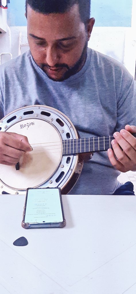 kaduunascimento's tweet photo. Aluno #Julio de #banjo #repicada https://t.co/Jt0FzTsOef