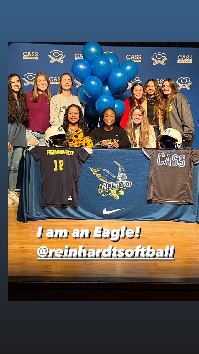 ErynLee21's tweet photo. And finally…I am an Eagle! 💙🥎🦅 #NationalSigningDay @ReinhardtSoftb1 @cass_softball @2022Impact https://t.co/CeJhIp0TE4