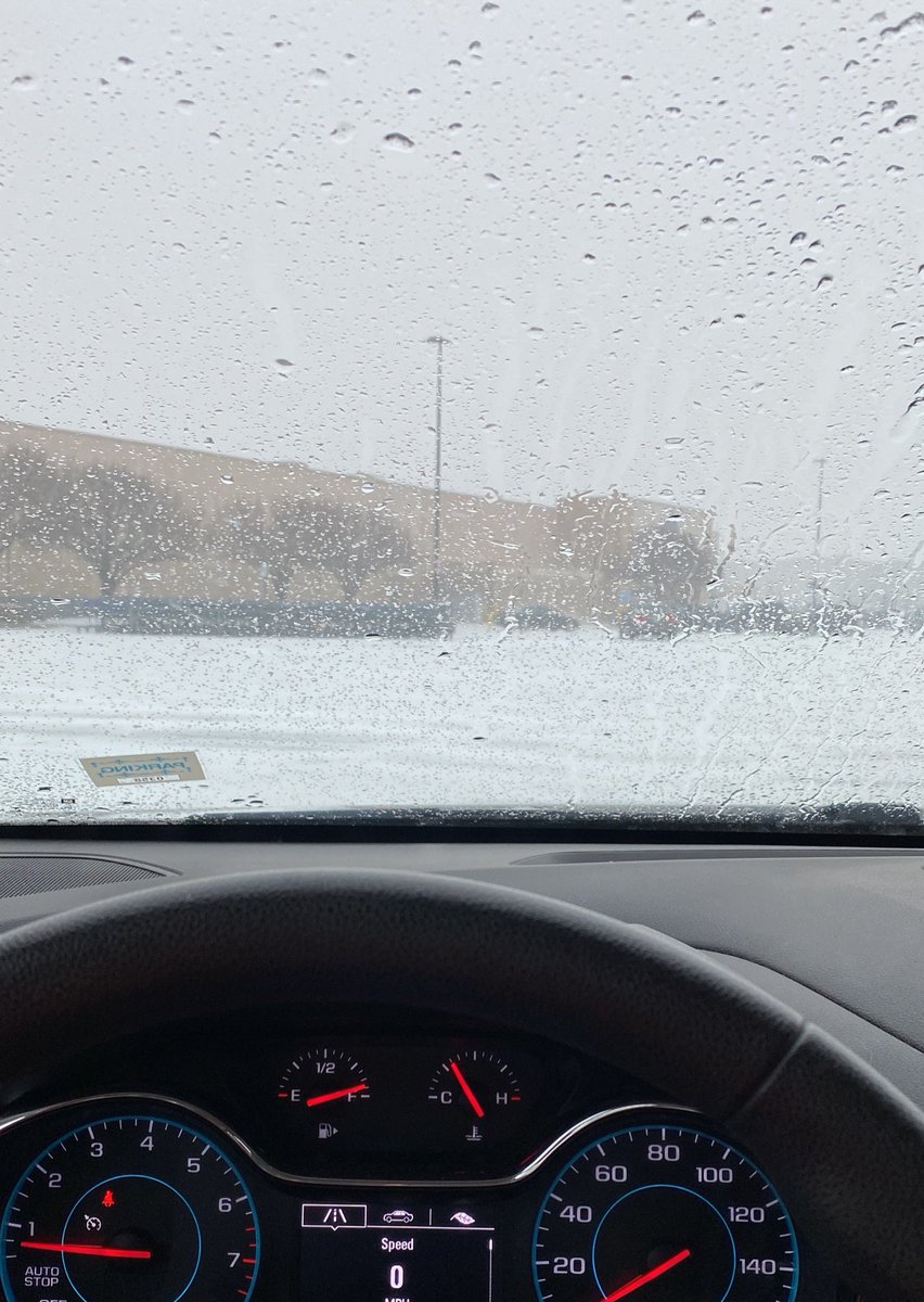 Baylichey13's tweet photo. Stranded in the parking lot of a Sam’s Club waiting on my wife to be allowed to leave work to come pick me up and take me home because my car decided it doesn’t like the weather and locks up when I try to turn almost making me crash multiple times… 🙄🙄 https://t.co/tCNjm4OlAR