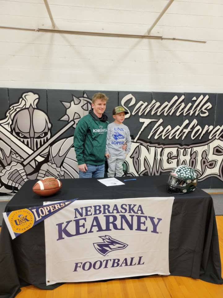Trae Hickman (@traehickman) on Twitter photo Made it official today. Thanks <a href="/JoshDeines/">Josh Deines</a> and Coach Christen for taking time out of your practice to be there. Also thank you to my family for helping me through the way. <a href="/UNK_Football/">UNK Football</a> #theRISE Made it official today. Thanks <a href="/JoshDeines/">Josh Deines</a> and Coach Christen for taking time out of your practice to be there. Also thank you to my family for helping me through the way. <a href="/UNK_Football/">UNK Football</a> #theRISE