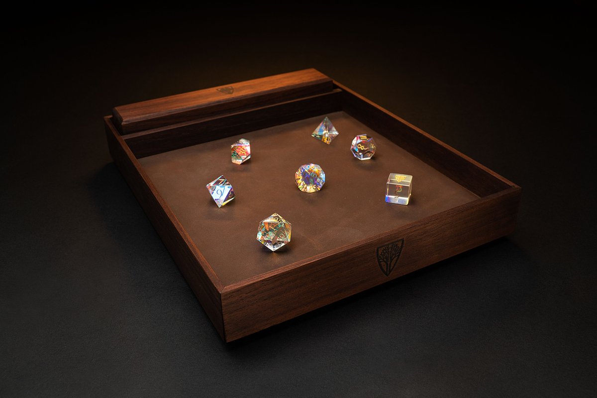 WyrmwoodGaming's tweet image. 🔥 Big Giveaway 🔥

One of our OG woods, Peruvian Walnut, makes a return for an epic Rolling Tray and Dice Vault giveaway. 🤙
 
(Rules posted below 👇)
#wyrmwoodwednesday #dnd #dice #ttrpg