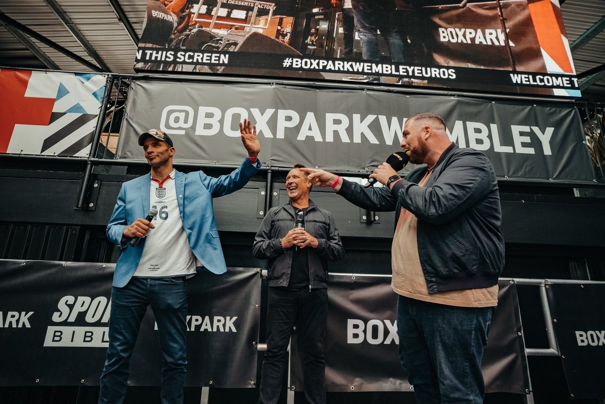 sda27's tweet photo. 2 years at TalkSPORT. Blessed to work with absolute legends & beautiful people. @MajesticOnline @BoxparkWembley @sammatterface @tonguetweets @jamosfoundation #radio #newjob #KLT #ASSUMEDKNOWLEDGE 😂😂😂 https://t.co/igYZXWqlBk