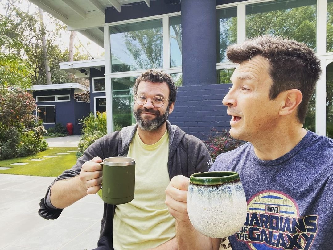 #NathanFillion  source: instagram.com/p/CZfE20lP89l/…