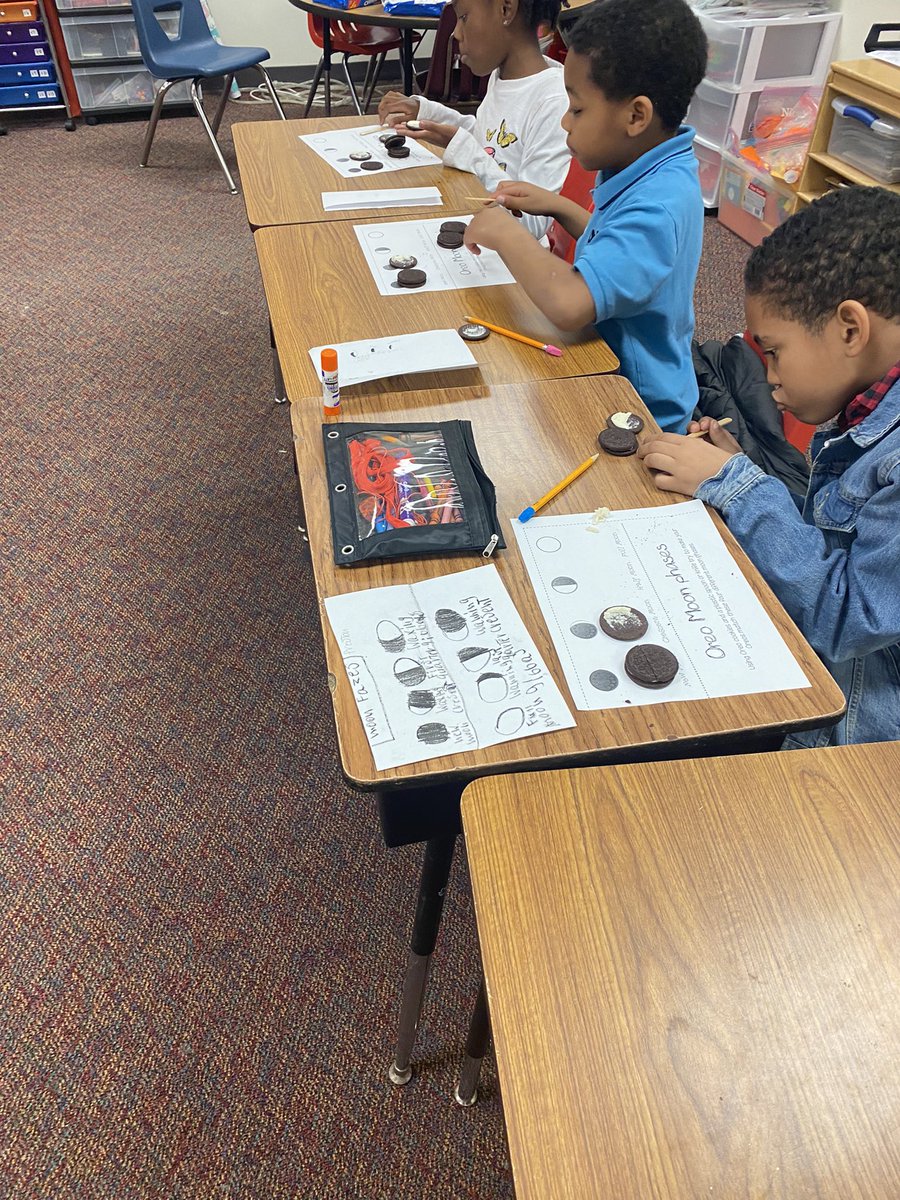 Ms. Green’s 2nd graders are at it again. Using Oreo cookies to match Moon phases. Food is a great motivation. Doing whatever it takes! <a href="/C_Tisdom/">Christy Tisdom</a> <a href="/lizette_armenta/">Lizette</a> <a href="/CharlesRDrewES/">Drew Elementary</a> <a href="/CrosbyISD/">Crosby ISD</a>