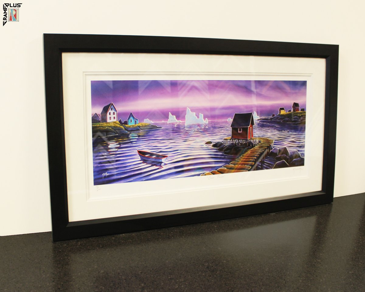 FramePlusArt's tweet image. This beautiful print has a layered double thick 8 ply mat to create depth in the border around the artwork. Framed in a beveled matte black frame, this vibrant print pops with a timeless mat and frame.  #customframing