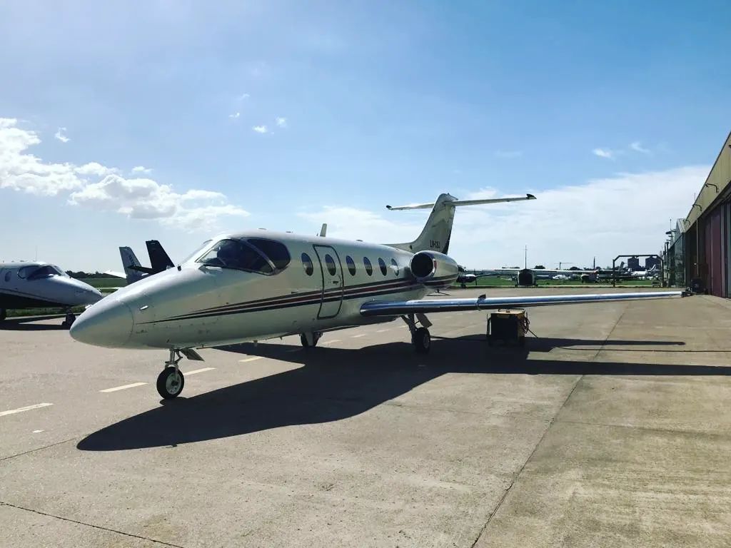 Excelente actualización de aviónica, con Garmin G5000 para este Hawker Beechjet 400A argentino, realizada por <a href="/redimec/">Redimec</a>.

¿Sabían que este sistema es estándar en los nuevos @cessna Citation Latitude y Citation Longitude de Textron Aviation?

Fotos: Redimec SRL.

#aviacion #garmin