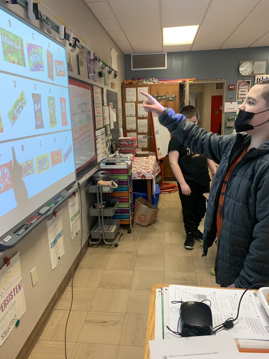 MissFarr4's tweet photo. Using @ed_tomorrow Daily 5 was awesome this morning! Something so quick and simple started our day out with laughs, smiles, and connections. We were all in a great mood as a result to start our morning off 🥰🐾❤️☑️#wcsdletsgo #buildingrelationships https://t.co/UISQJZOHiz