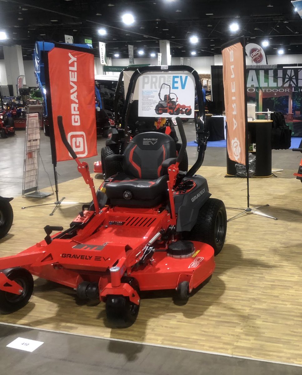 GravelyMowers's tweet photo. We're at @progreenexpo in Denver, CO this week. If you're in the area, come see us! #ProGreenExpo https://t.co/jSScCoGnHP