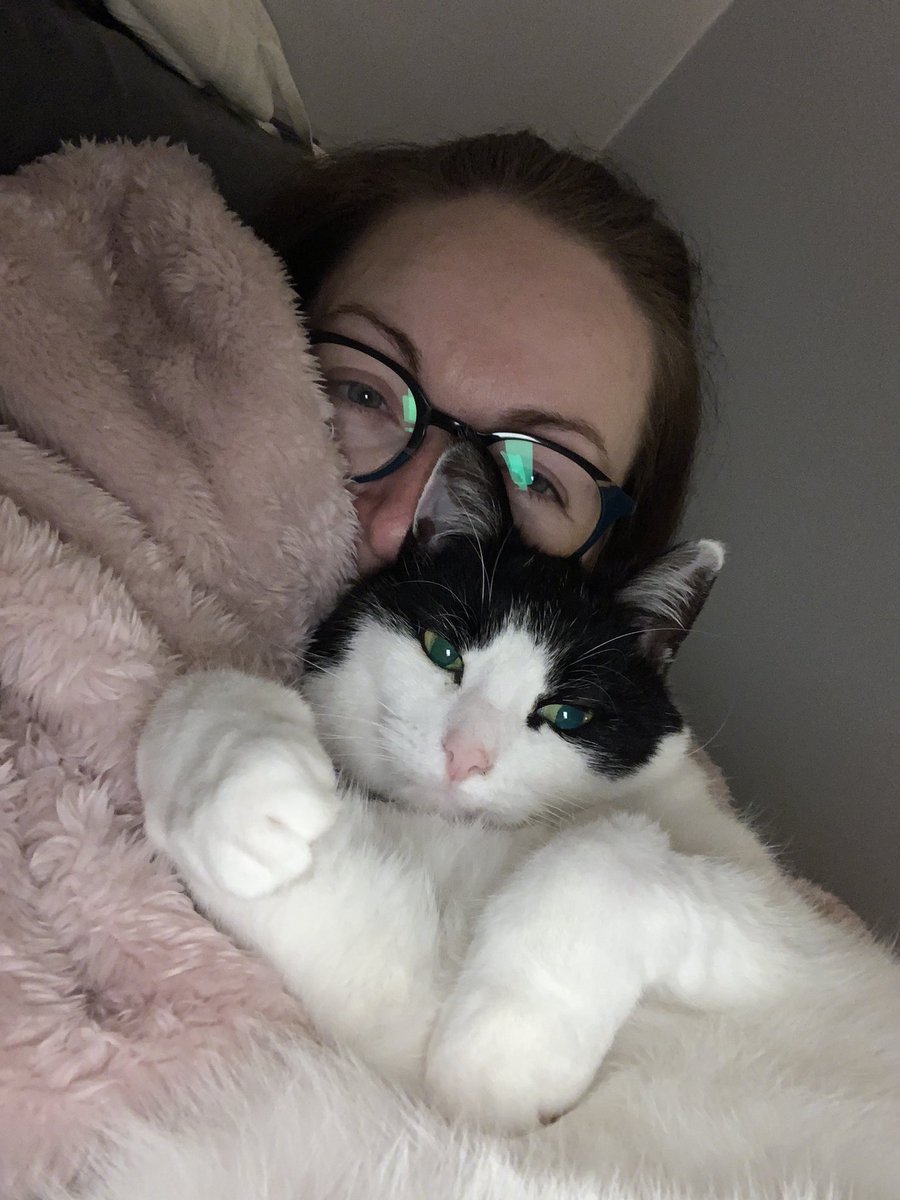 loki_abby's tweet photo. @PickliciousF Love a snuggle with my mum https://t.co/4EaKbLGDOy