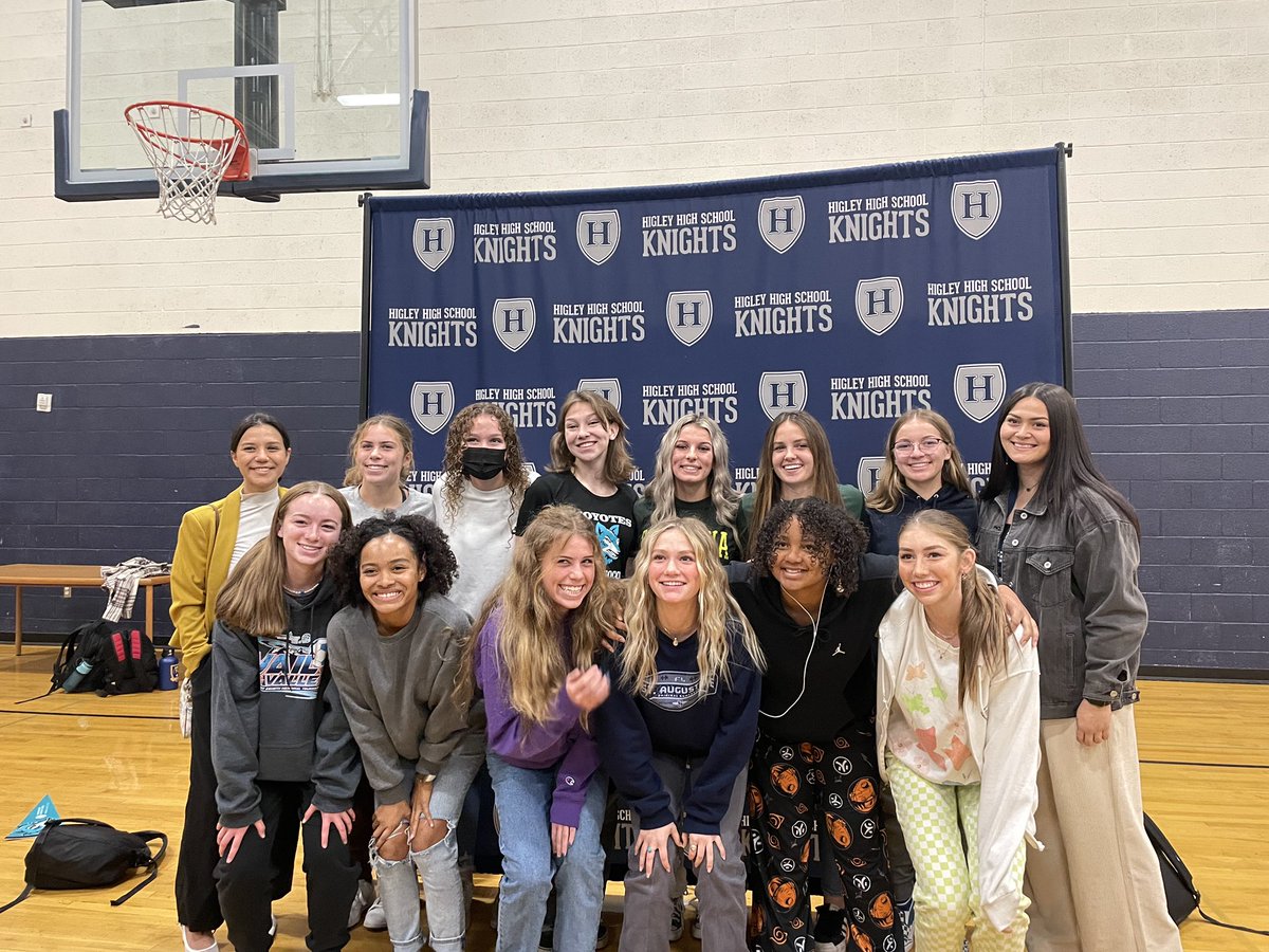 higley_soccer's tweet photo. NSD ‘22 
We are so proud of our athletes who decided to take their athletic abilities to the next level!
Mya Stice - Concordia University Irvine
Brookie Fuentes - Scottsdale Community College
Chloe Carpenter - Chandler Gilbert Community College https://t.co/rhQU1hFPY0