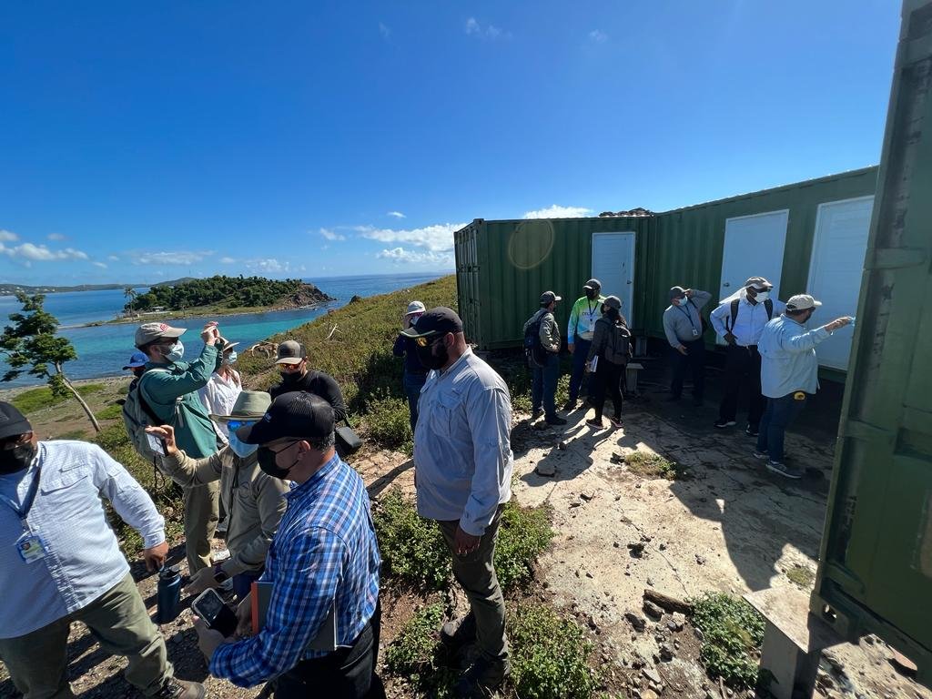 DDECPR's tweet photo. Personal del Programa de Política Pública Energética del @DDECPR estuvo apoyando, como parte del acuerdo de colaboración, a la @rcmupr en la reunión pre subasta para el proyecto de energía renovable para el Centro de Estudios Primates de Cayo Santiago. #desarrolloPR https://t.co/IyPmkIn3ZR