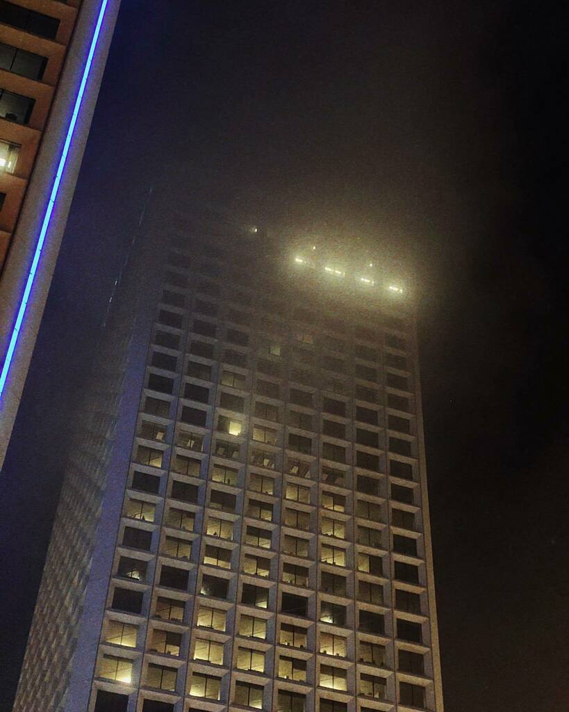 ZebraSociety's tweet image. Night City. 

#yeg #yegarchitecture #nightcity #zebrasociety #locationscouting #headquarters