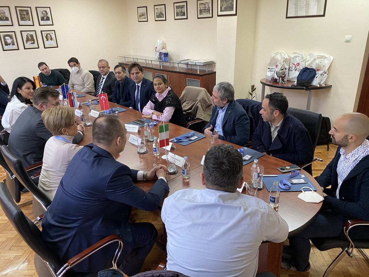 AksuMtal's tweet photo. Ülkemizi #Sırbistan’da uluslararası bir platformda havacılık eğitimi,projeler üzerine en güzel şekilde temsil ediyoruz.
Her şey bir hayalle başlar... https://t.co/DvkQDUSF4x