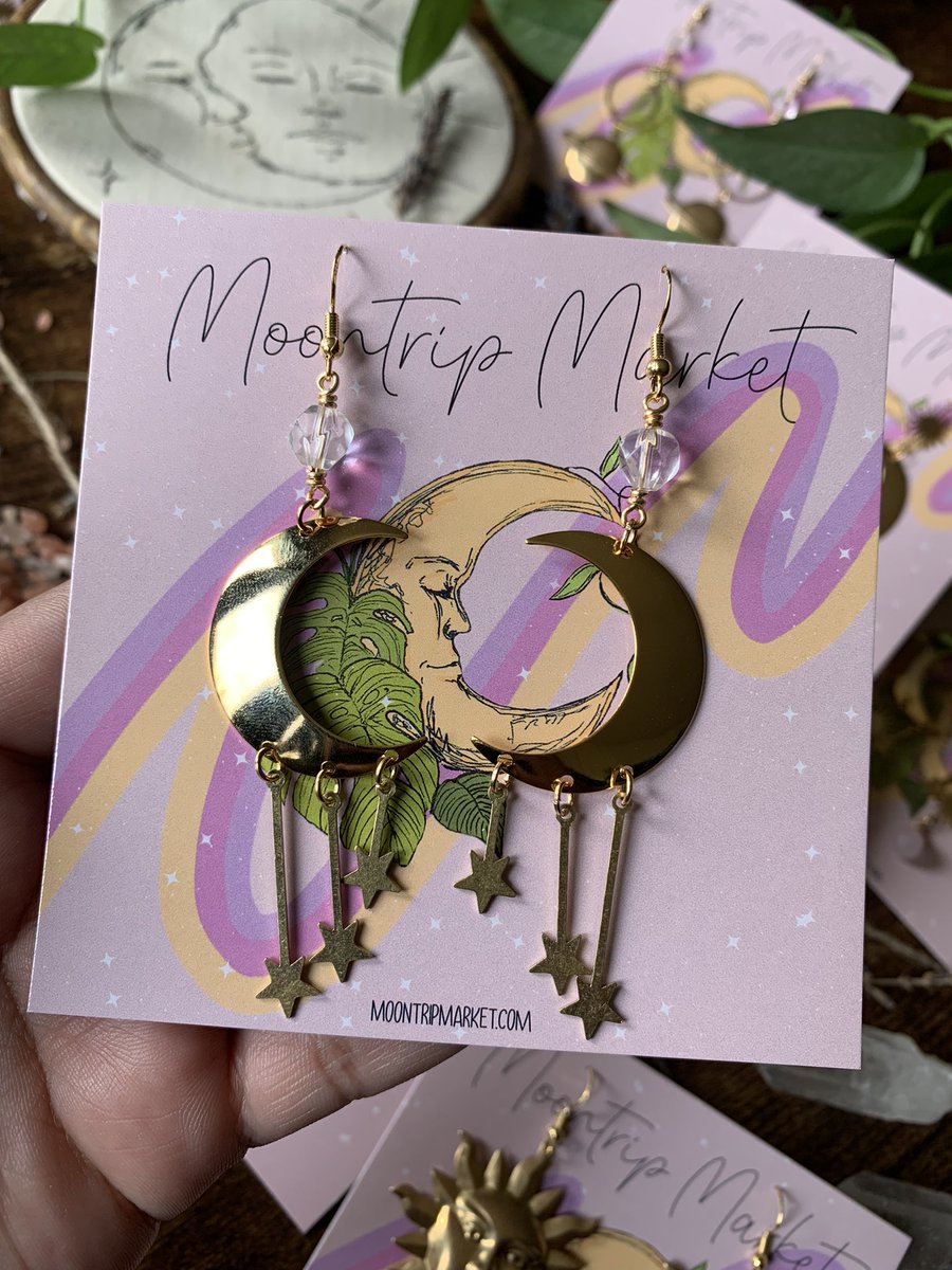 MoontripMarket's tweet photo. I’m having a restock today at 3 pm (pacific time) https://t.co/SixywnHcEr