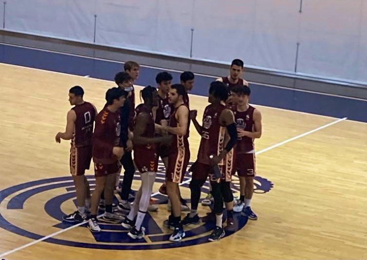 FINAAAAL en valdebebas‼️‼️Extraordinaria victoria la de nuestro #ligaEBA, que pesar de las importantes bajas, ratifica el buen momento del equipo. 
Estamos en el camino 💪
8️⃣2️⃣ <a href="/RMBaloncesto/">Real Madrid Basket</a> 
9️⃣1️⃣ <a href="/CBZentro/">Zentro Basket Madrid</a> 
<a href="/SportChlorella/">株式会社 サンクロレラ</a> 
<a href="/HuaweiSpain/">Huawei España</a> 
@Vitaldent_es 
<a href="/cesurformacion/">CESUR. Tu Centro Oficial de Formación Profesional</a>