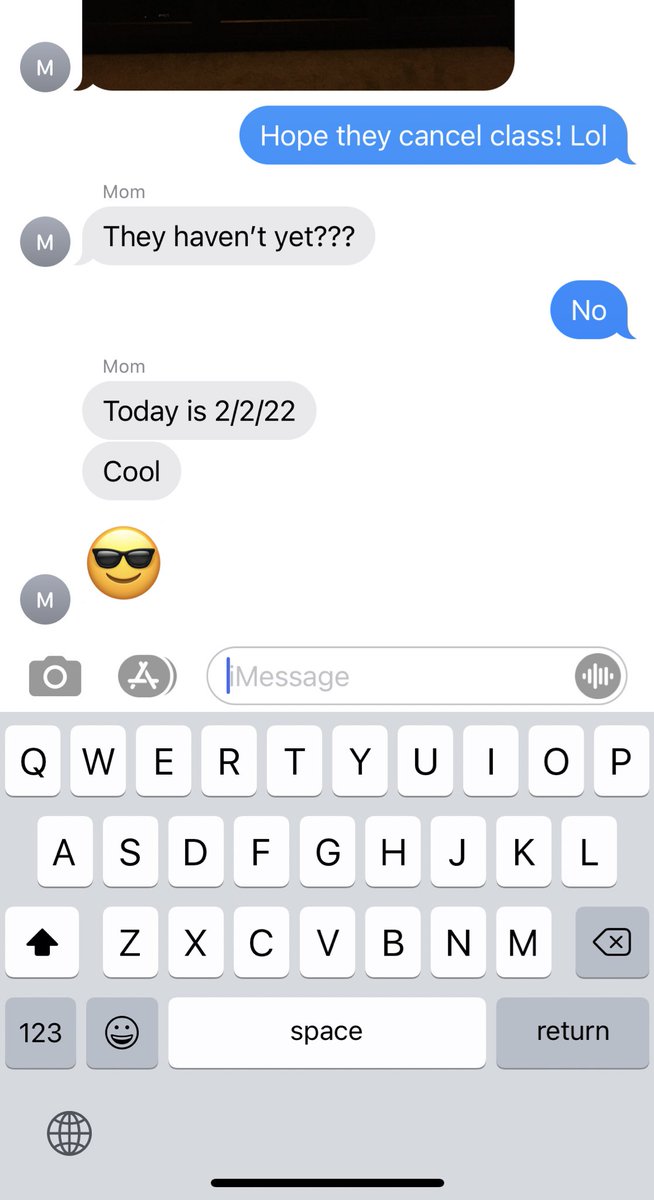 zziak22's tweet photo. my dad vs my mom https://t.co/5nHczMhuL6