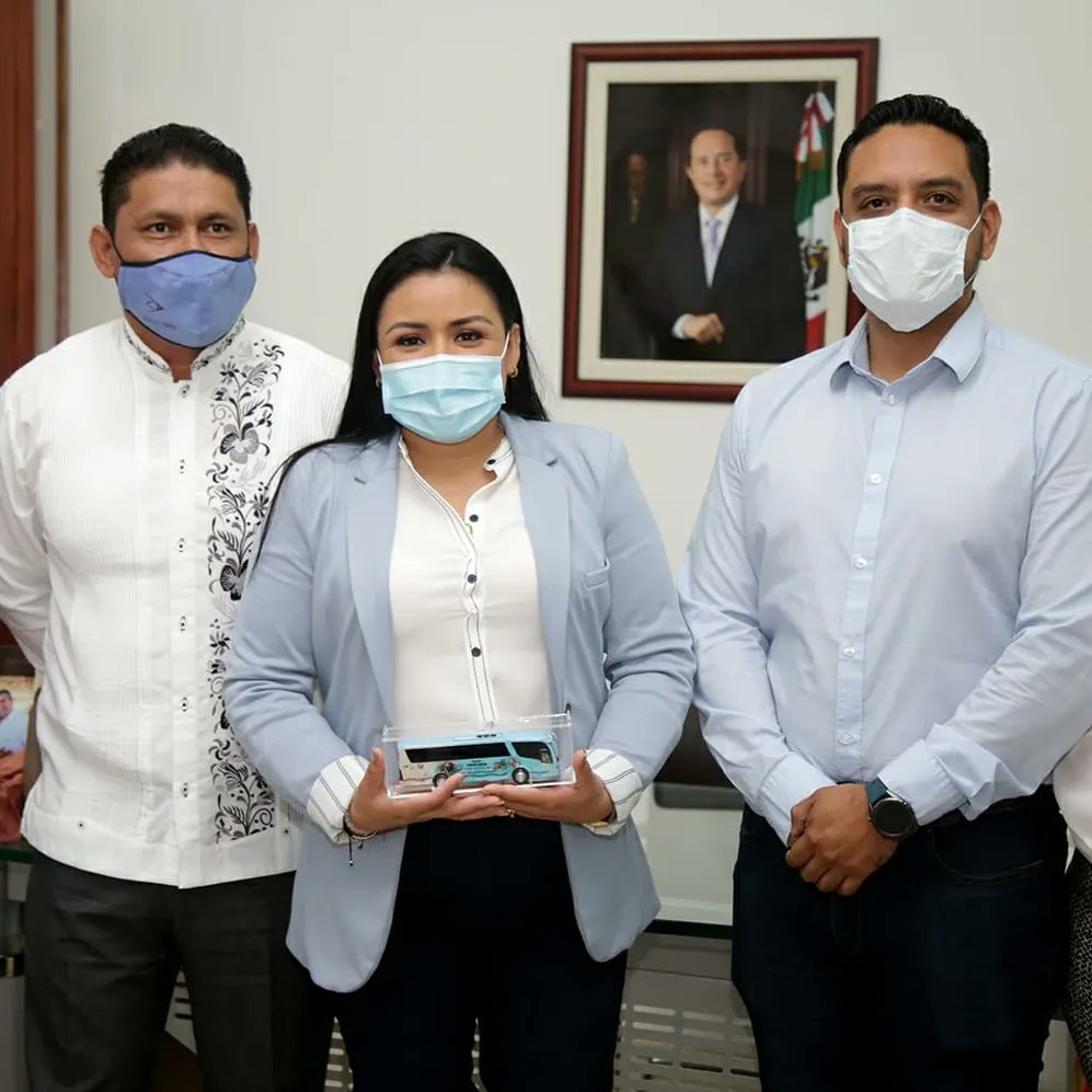 La #ANMTUR trabaja de la mano con el Ayuntamiento de Puerto Morelos que encabeza la presidenta municipal Blanca Merari Tziu, para consolidar el corredor turístico a través de la Ruta Costa Maya  impulsando una estrategia conjunta con Mobility ADO. (1/2) 

#PuertoMorelos