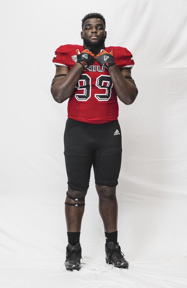 ReggieJean6's tweet photo. 1000% Committed @NIU_Football @Coach_Wimbo @CoachGigli @NIUCoachHammock @CoachWalker0223 @brad_lord #GoHuskies https://t.co/xU8vy3mJHY