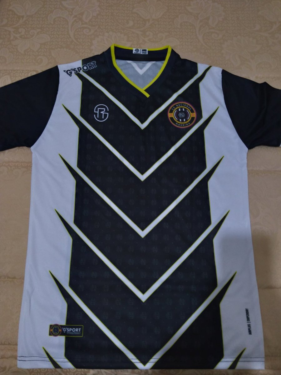 Chegou hoje este miminho, agradecer a todo o staff do nacional esports, pelo privilégio de ter partilhado convosco os palcos virtuais 💪💪💪🎮