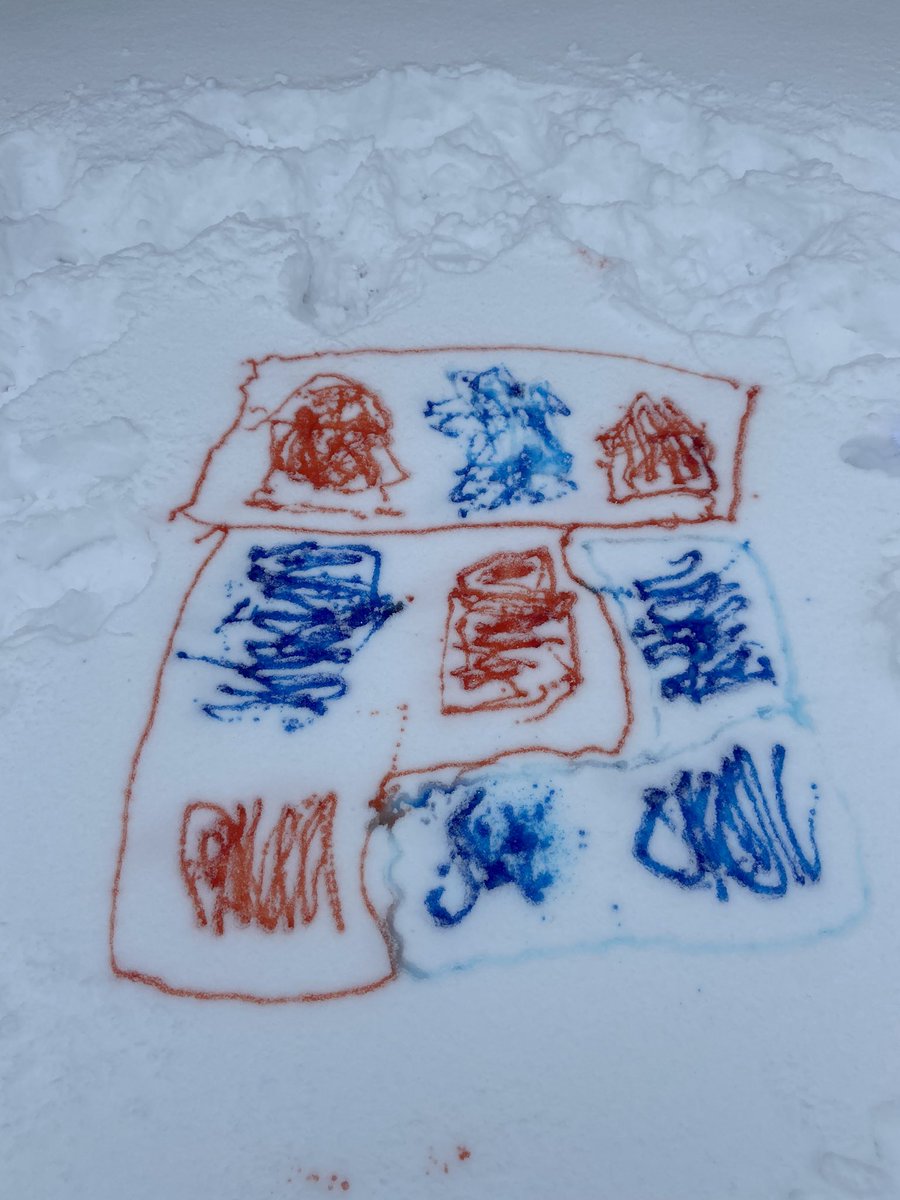 adrianakk17's tweet image. Gerrymandering is drawing districts in bizarre shapes to benefits party, protect incumbents, and increase minority representation. Here blue has the majority of the population but after drawing the lines, red was able to win the votes. #SnowDayExtraCredit #LPAPGov @Mr_C_in_122