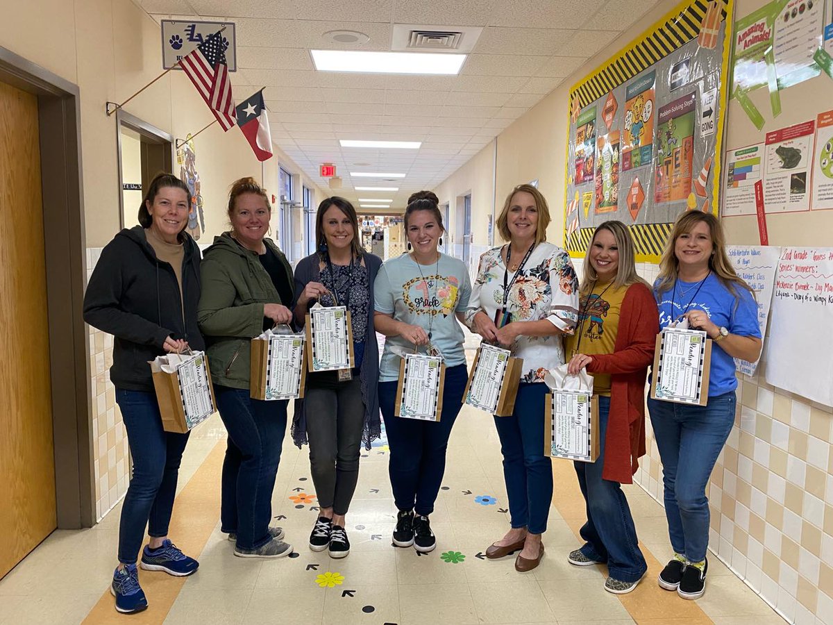 LVCurriculum's tweet photo. A big thank you to some amazing local businesses that provided door prizes to 7 lucky teachers today for their hard work on the state required Reading Academies. 

Thank you to: Katie Lou's Salon, Le Miel Day Spa, Love Story Boutique, MAC MedSpa, and Alice Feeders Supply. https://t.co/MUjOcyeYM3