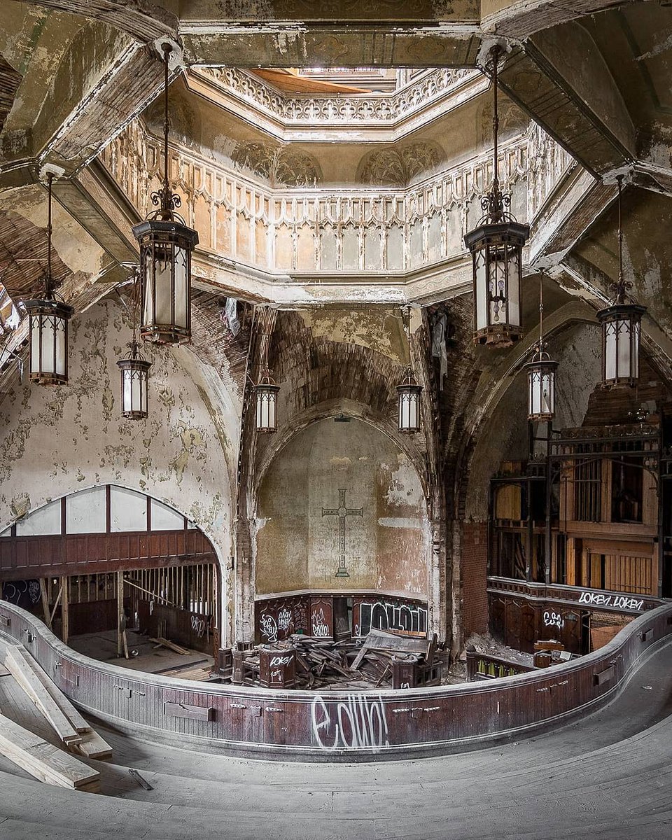 the_sparkler_'s tweet photo. Ga!
Here's another abandoned church. Sorry not sorry.💒 https://t.co/NGWzim3Gl5
