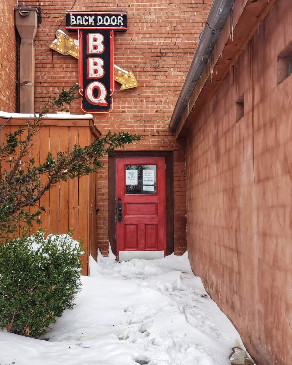 Friends, we'll be closed tomorrow (Thursday 2/3) due to the weather. Stay safe and warm!

📷: Feb 2021