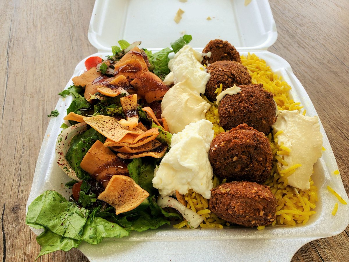 ShawarmaBabaz's tweet photo. We didn't see our shadows this morning and predict delicious food from Babaz in your future! 😉🙌

#GroundhogDay #LdnOnt #SupportLocal #Babaz https://t.co/a2sm6sKTQO