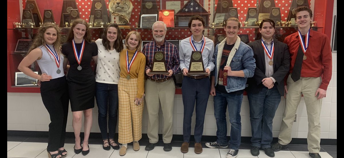 Mr. Sowell does it again! Meet your 2022 CX Debate District Champions! GRHS teams placed 1st, 2nd, 3rd, &amp; 4th.