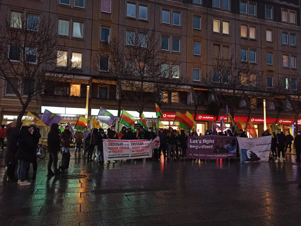 kongra_star's tweet photo. More than 150 people took part in thr demonstration in #Dresden #Germany
#WomenDefendRojava
#StopTurkishOccupation
#StopTurkishInvasion https://t.co/V5axvkT1j4