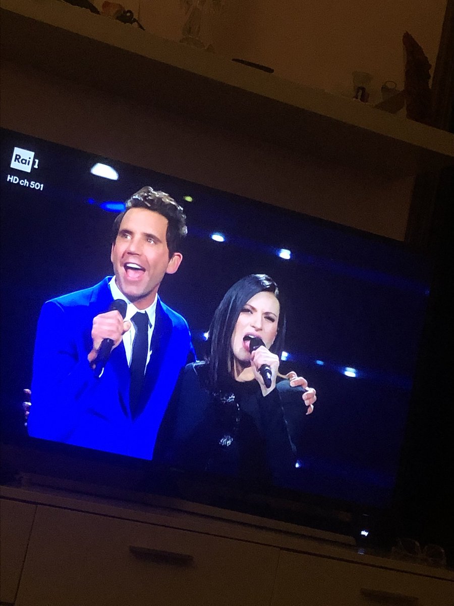 MariaGr02357823's tweet photo. magic power🔝✨ #LauraPausini #mika #catttelan #Sanremo2022 #Amadeus #amadeus #Sanremo2022 https://t.co/df6NWMUgOH