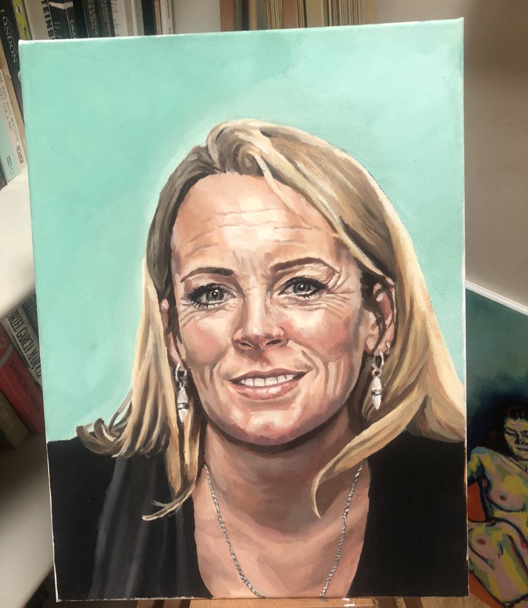 ellxeve's tweet photo. I’m painting again!! I’ve been working as a portrait artist for 4+ years now and would love to paint your treasured photographs to make lovely, thoughtful gifts 👩🏻‍🎨 
#commissionsopen #ukartist #portraitartist #commissionme #paintings #oilpainting https://t.co/Sy3UJC411A