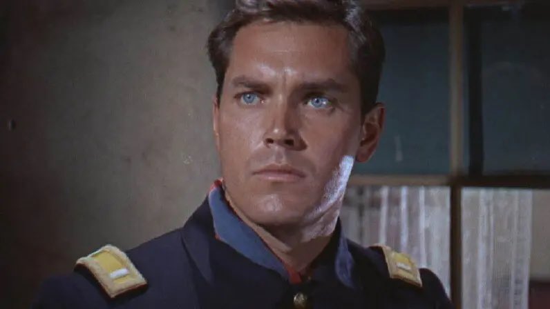 SicTransit34's tweet photo. Also in "Sergeant Rutledge," Jeffrey Hunter plays 2nd Lieutenant Tom Cantrell, US Cavalry. Hunter later played Captain Christopher Pike in "The Menagerie" episodes (1965) of the original TV series, "Star Trek." https://t.co/RrypszRcWZ