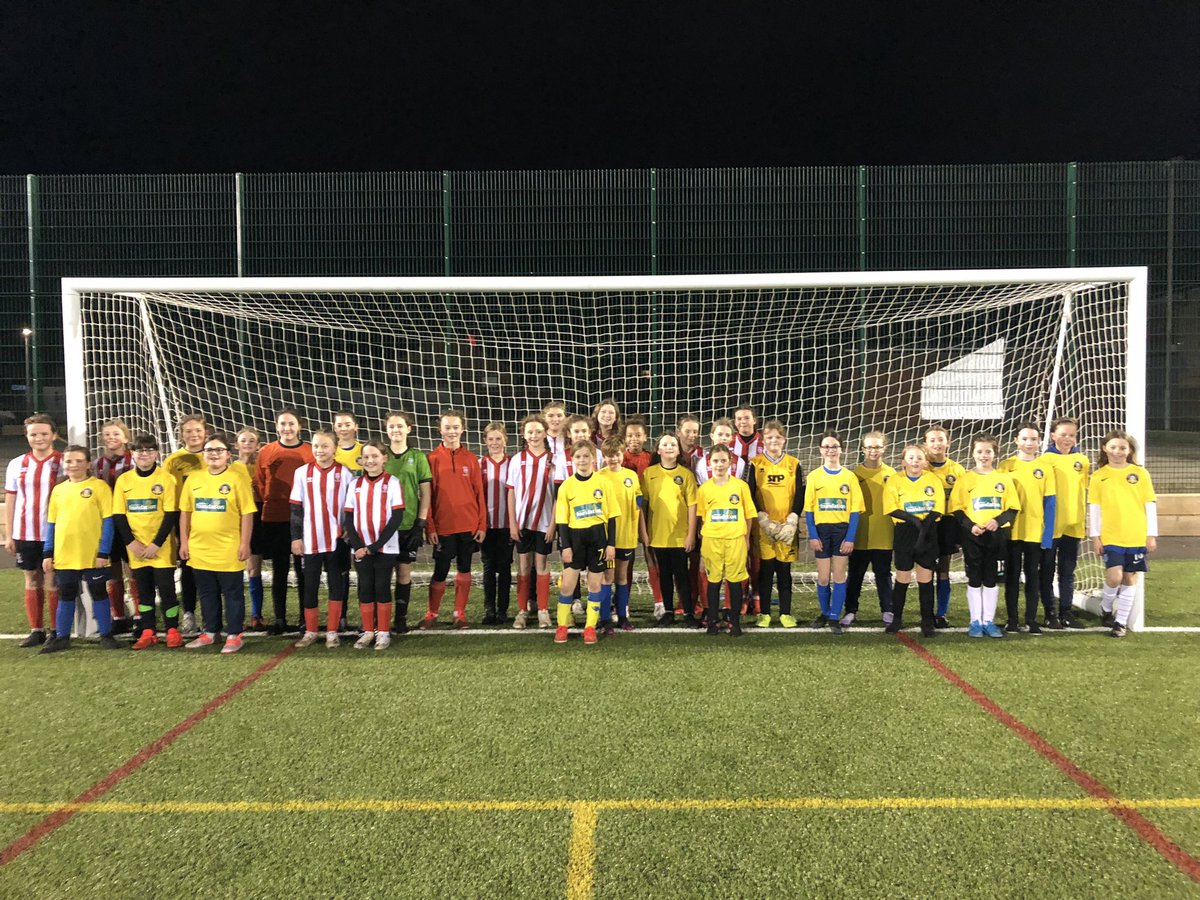 sammyboothright's tweet photo. Fantastic night down at Lincoln city academy playing lots of small sided games. It’s great to see so many talented Young females playing football and enjoying it. There was definitely a lot of talent on show from both Gainsbrough and Lincoln city. Thanks to @LCityFoundation https://t.co/WElfarZ8i0