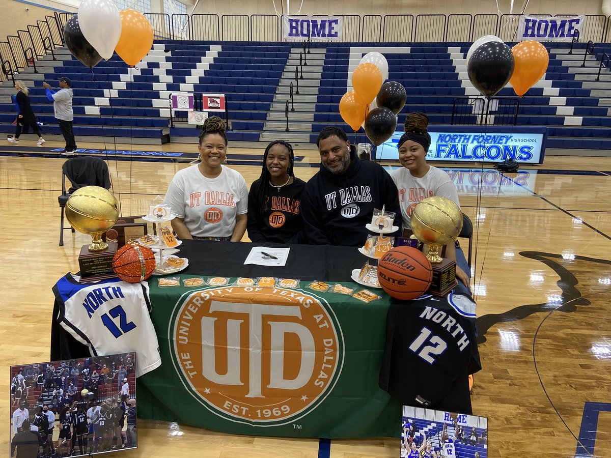 RavenBusby2022's tweet photo. I have dreamed about today since I was eight years old. I’m excited to attend UTD majoring in Pre-Dentistry and continue my basketball career. @UTDALLAS_WBB @NFLadyBball @ForneyAthletics https://t.co/pKxxGWX62B
