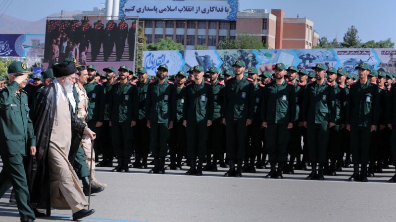 Hamta370's tweet photo. revolution leader:
The factors of the country authority must be preserved.🪴
#عصر_عزت 
#ایران_قوی https://t.co/TtBMWirvoo