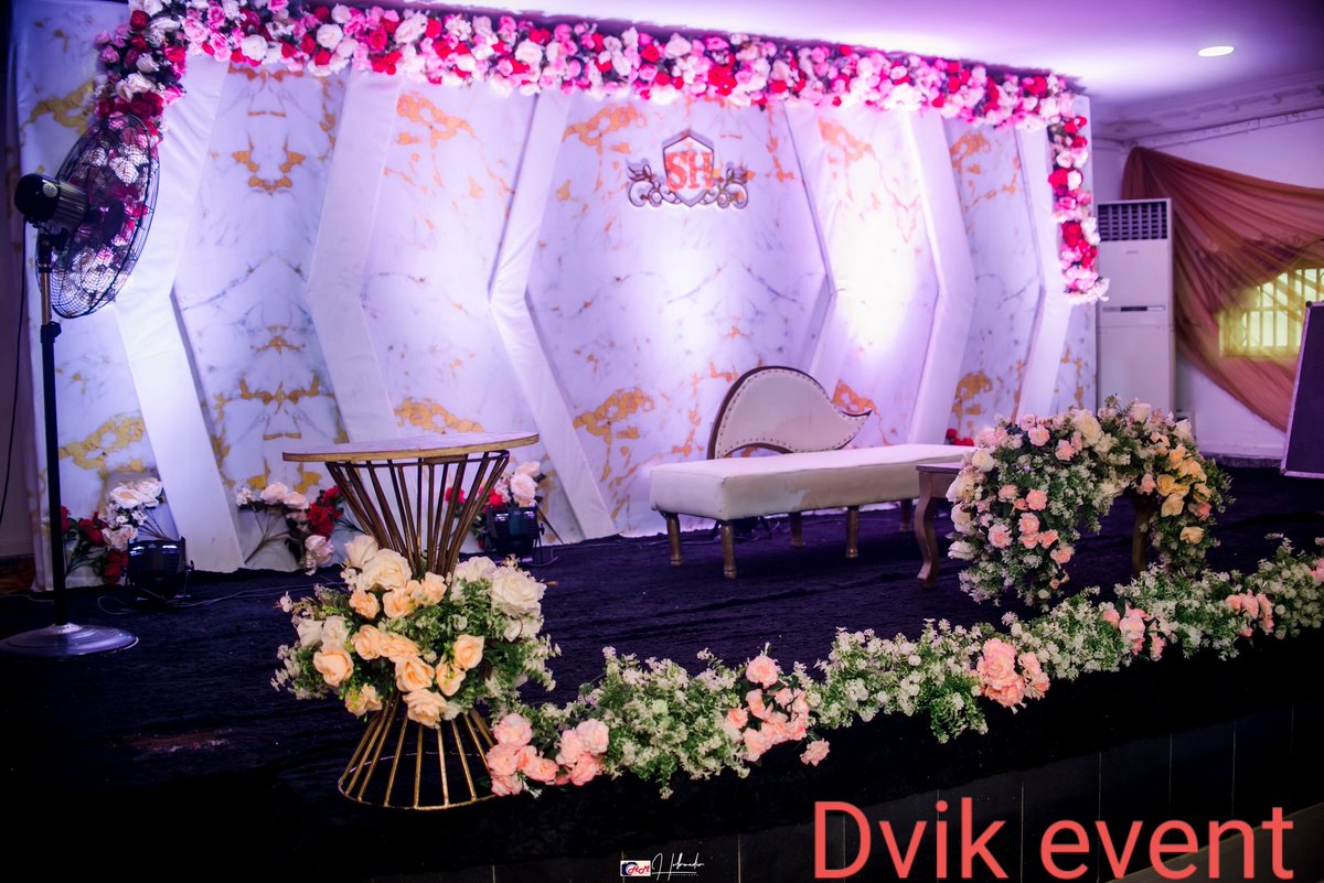 Dvik_event's tweet photo. I am an event decorator based in lagos please contact me for your next event #sellyourself https://t.co/JdYQX2Xmmn