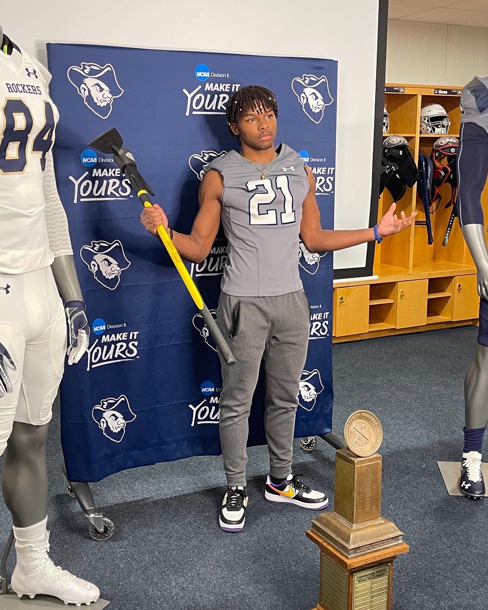 Nicholas Bargains tweet media