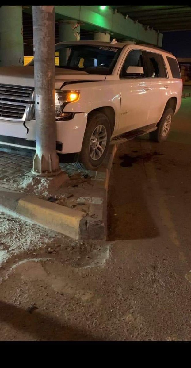 احد المساهمين في ازهاق هذه الروح، هم المنتسبين في باب المحافظة، الضحية في السيارة عايش وينازع محد منهم ينقله للمشتشفى، وهي على بعد امتار من موقع الحادث، ومحد موجود يمه غيرهم، كلتلهم خل نوديه للمستشفى بعده عايش كالوا: " لا ممنوع ما نعرفه!!!!!"   الى ان اجه احد ذويه وبسيارته الخاصة