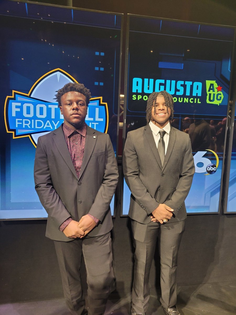 SilverBluffFB's tweet photo. Congratulations to @CountryCorey75 @JadenMcleod5 @DunbarTraevon on being selected to the @WJBFSports @augustasports All-CSRA team. Great year gentlemen! 

#OneDog https://t.co/TYkOzVNxv9