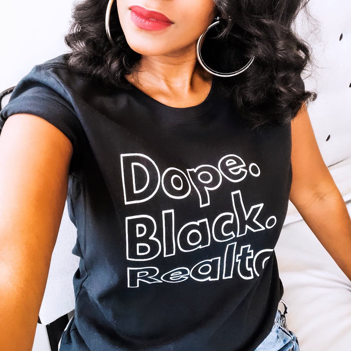 LetaHyche's tweet photo. Dope. Black. Realtor. 🖤✨
#BlackHistoryMonth

Leta Hyche 
REALTOR® | Broker w/ eXp Realty
Real Estate Coach 
——————————————
🏡Serving Atlanta + Greensboro 
🗝Can refer you to an agent ANYWHERE! https://t.co/Yo6cGg5NlP