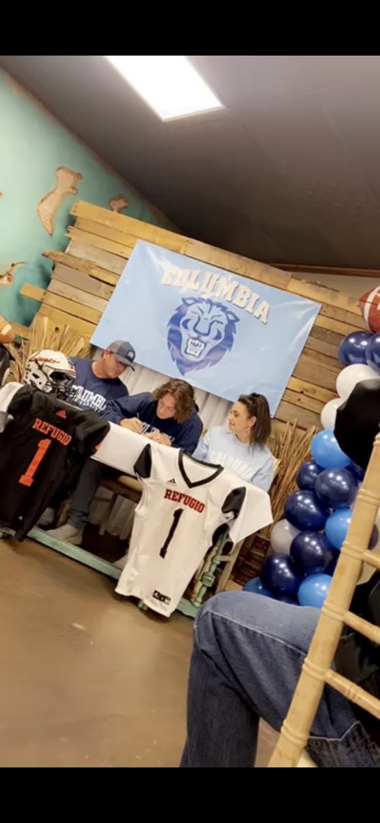 Official. 🦁💙 #NextChapter <a href="/coachjtaylorjr/">Jerry Taylor Jr.</a> <a href="/Coach_Fab/">Mark Fabish</a> <a href="/GoColumbiaLions/">Columbia Athletics</a>